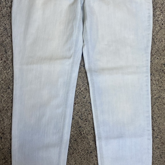 Old Navy Boyfriend Pale Blue Jeans Sz 8 - Picture 3 of 10